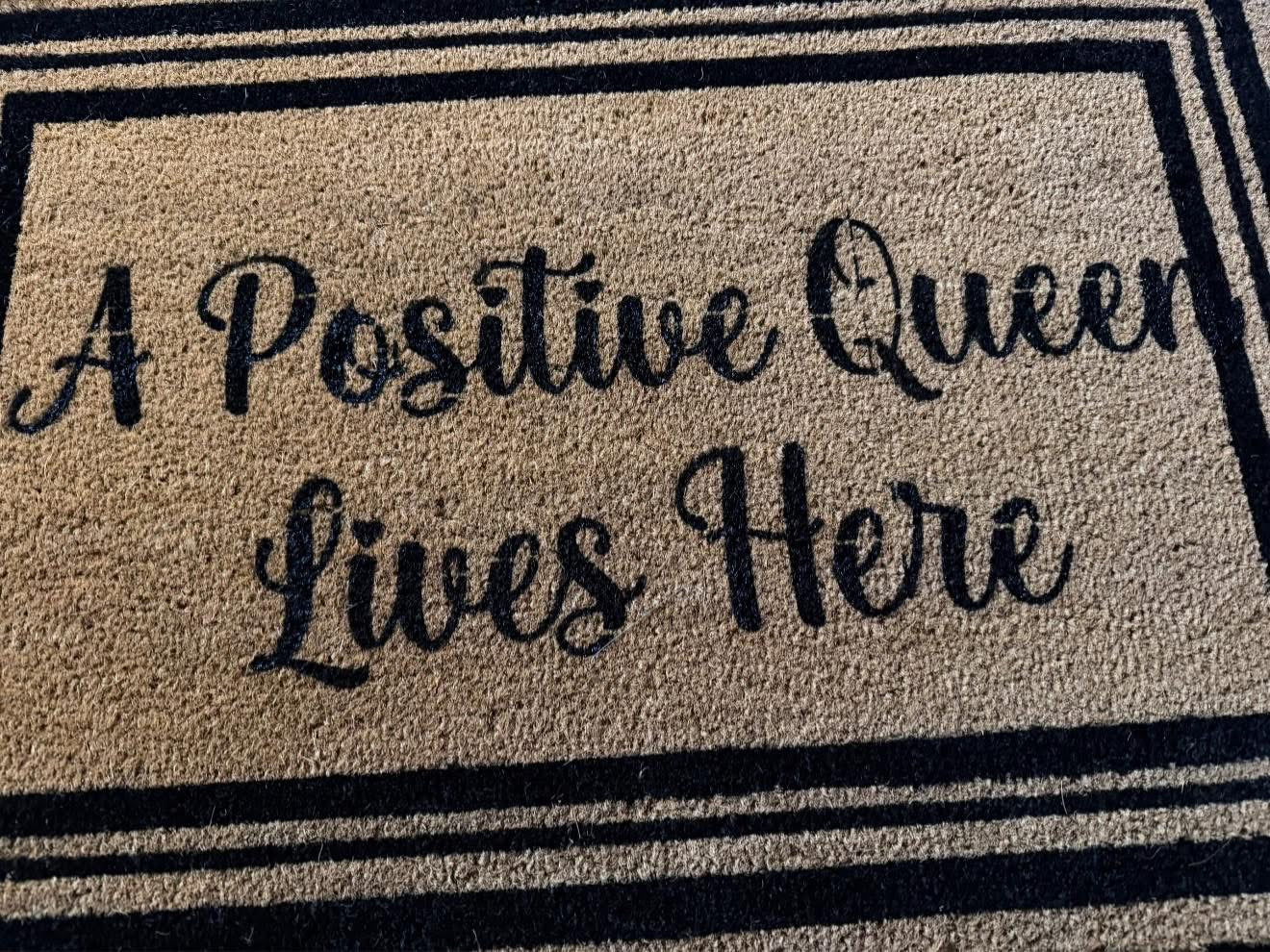 Positive Queens mats